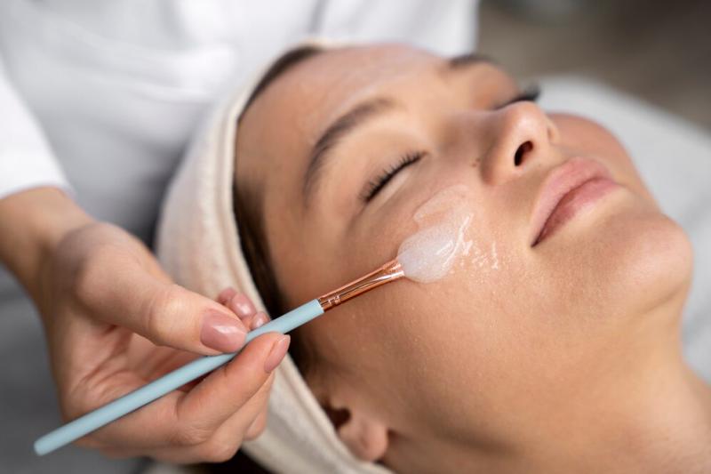 Descubra Os Benefícios do Peeling Químico Profissional para Sua Pele Descubra Os Benefícios do Peeling Químico Profissional para Sua Pele