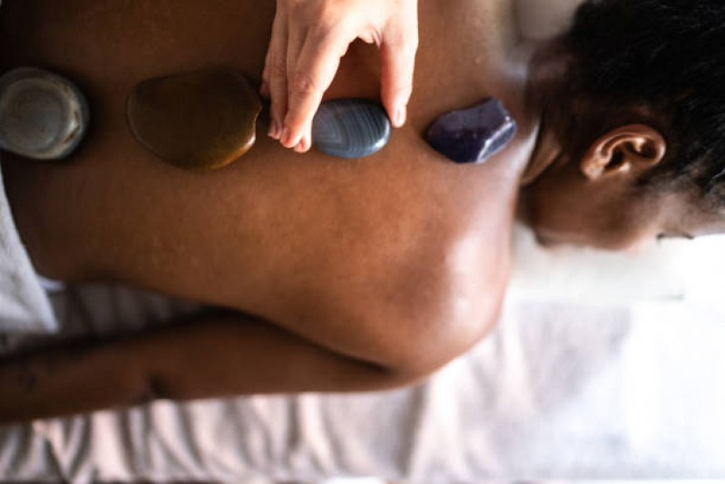 Tratamento de Massagem de Pedras Quentes Coração Eucarístico - Terapia com Pedras Quentes